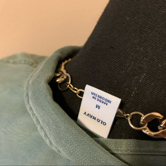 Old Navy Button down - Picture 6 of 7